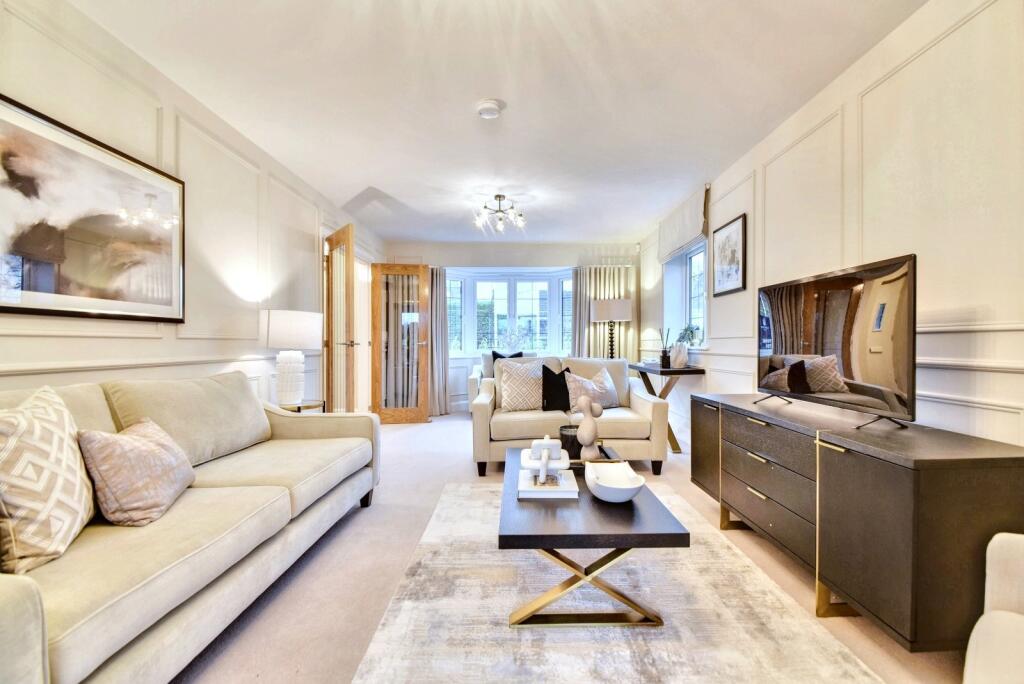 8 The Green, Claphill Lane, Rushwick, Worcestershire, WR2 photo 2