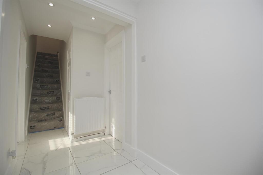 House in Kettering, North Northamptonshire - View 6