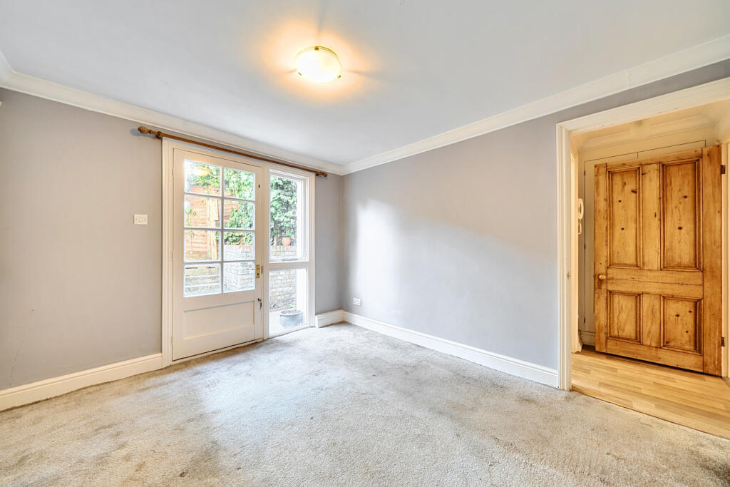 Apartment in London - View 3