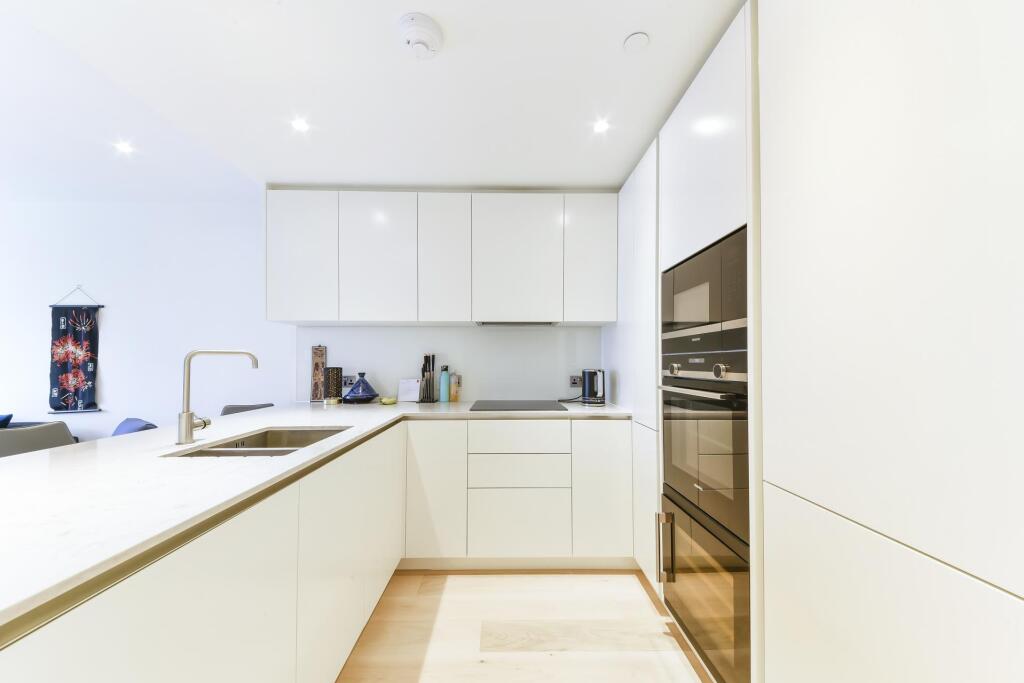 Apartment in London - View 4