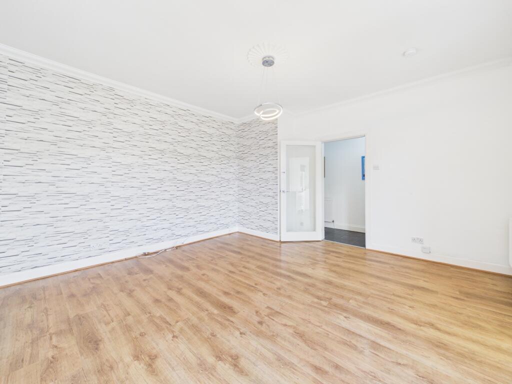 Apartment in Bellshill, Orbiston - View 5