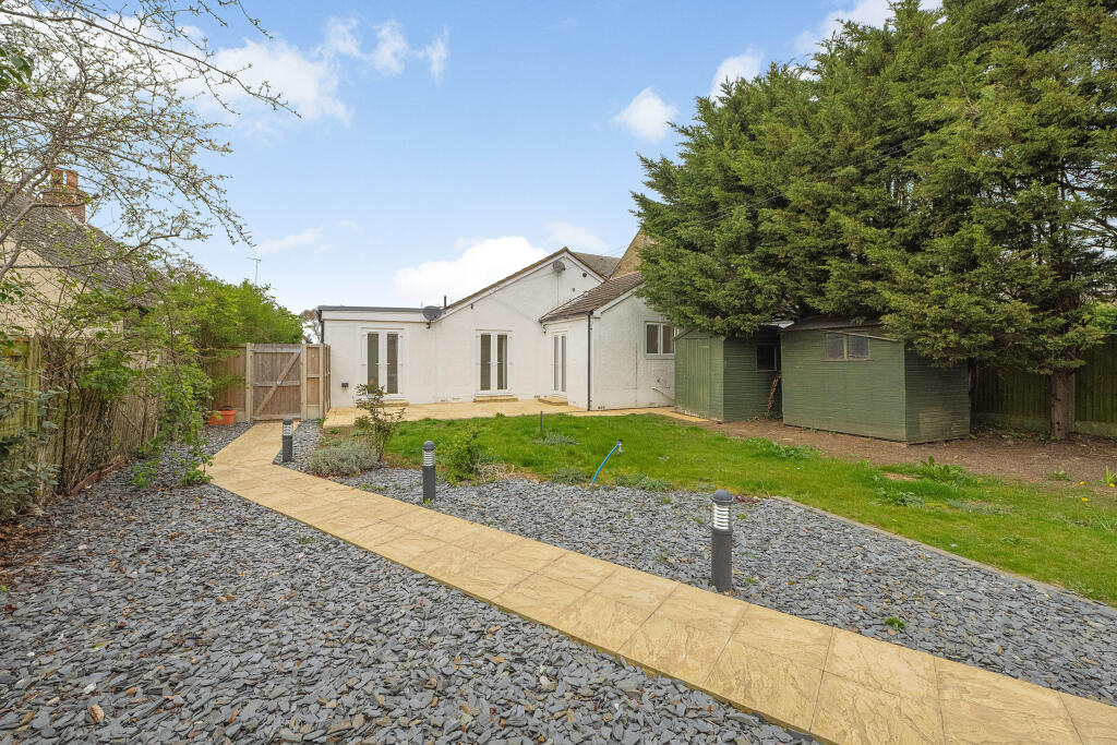 House in Whitstable, Thurston Park - View 2
