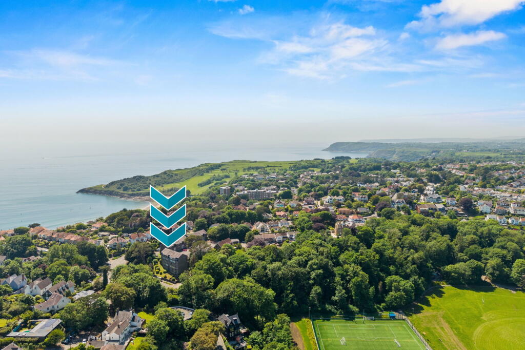 Apartment in Newton, Mumbles - View 2