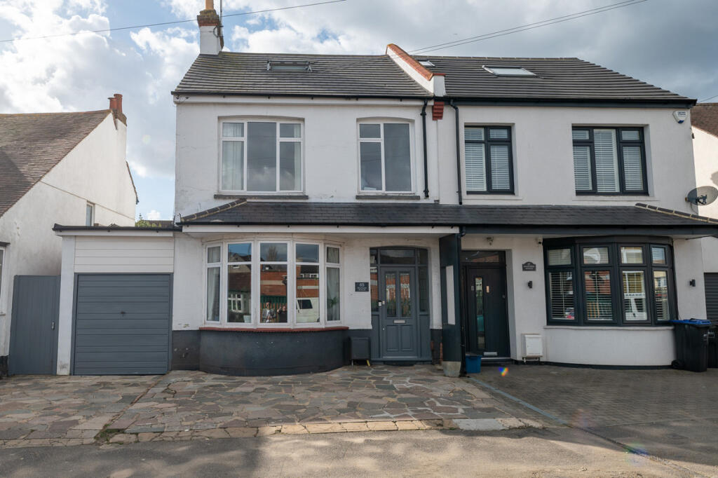 Main image of property: Westleigh Avenue, Leigh-on-sea, SS9 2
