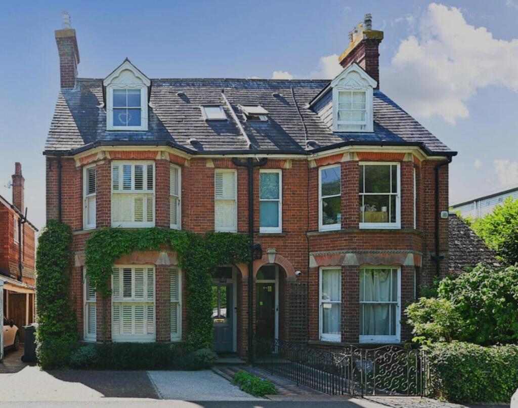 Main image of property: The Grove, Rye