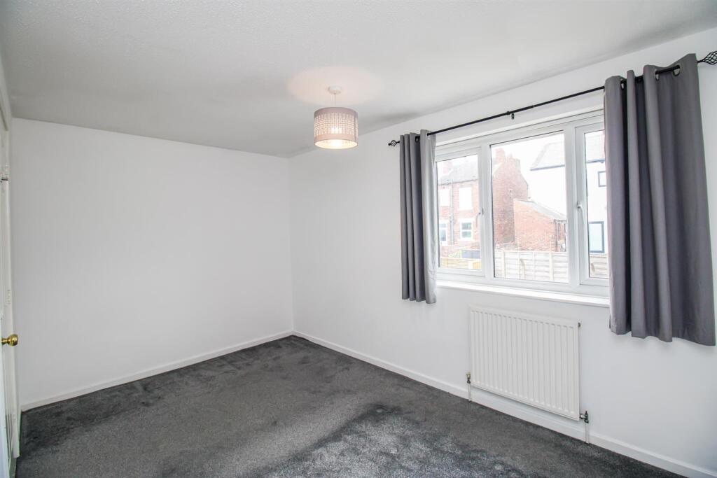 House in Wakefield, West Yorkshire - More