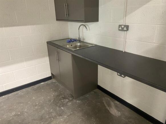 kitchenette.jpg