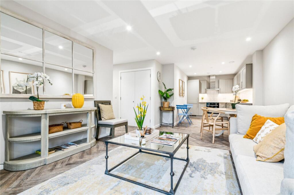 Main image of property: Fallsbrook Road, SW16