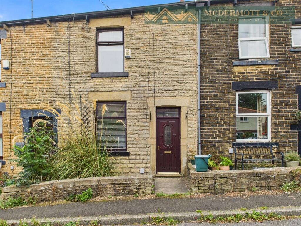 Main image of property: Gladstone Terrace Road, Greenfield, Saddleworth