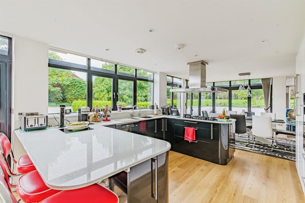 Salisbury Road, Seaford - View 3