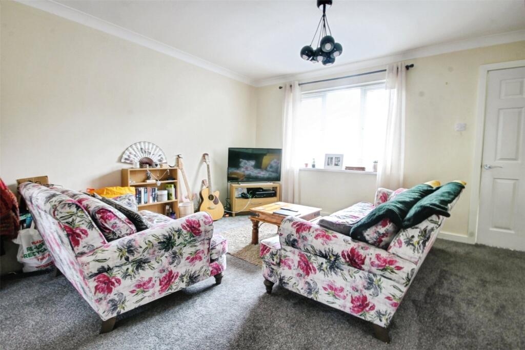 1 Hopgarth Court photo 2