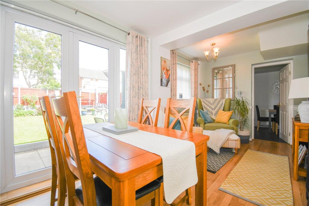 House in Wirral, Liverpool City Region - View 4