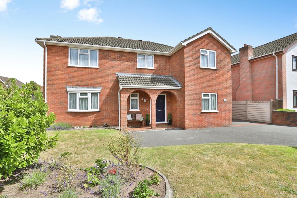 Main image of property: Fitzwilliam Close, BEARWOOD, Bournemouth, Dorset, BH11