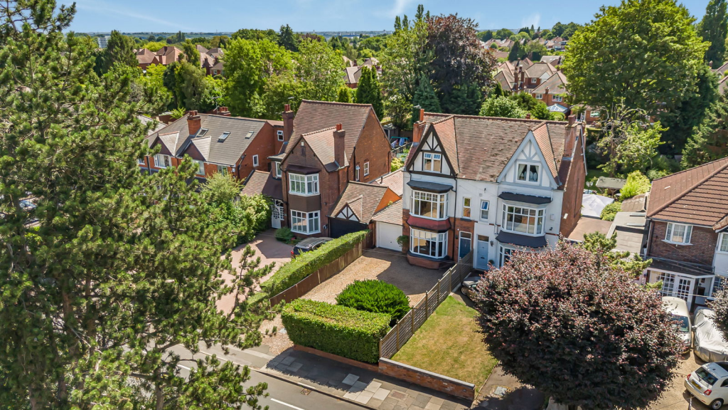 Main image of property: Penns Lane, Sutton Coldfield, B72 1BL