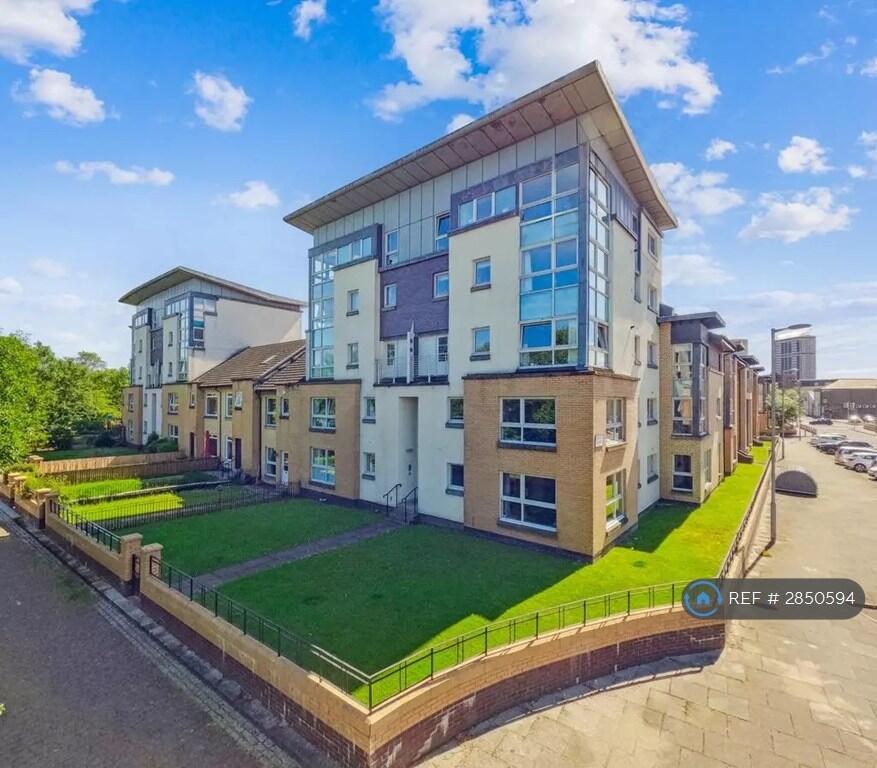 Main image of property: Waterside Place, Glasgow, G5