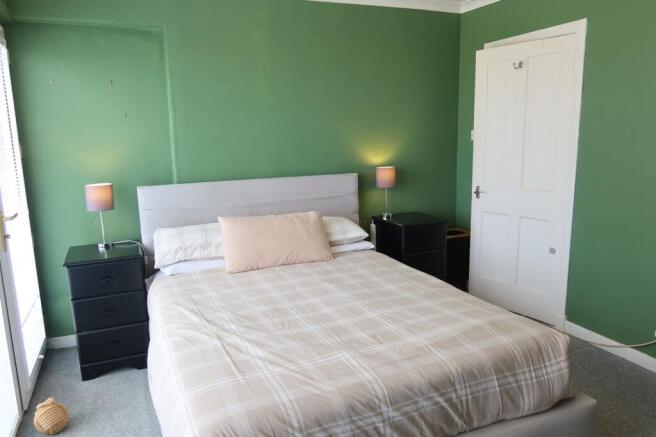 BEDROOM 4: