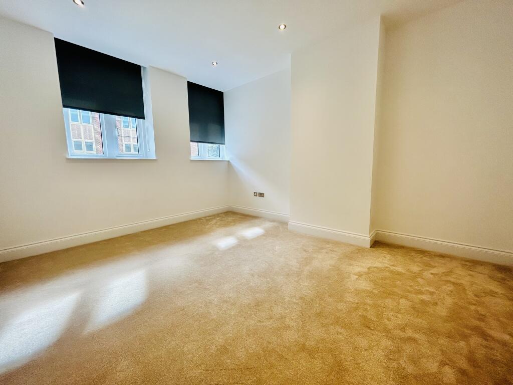 Apartment in Derby - View 4
