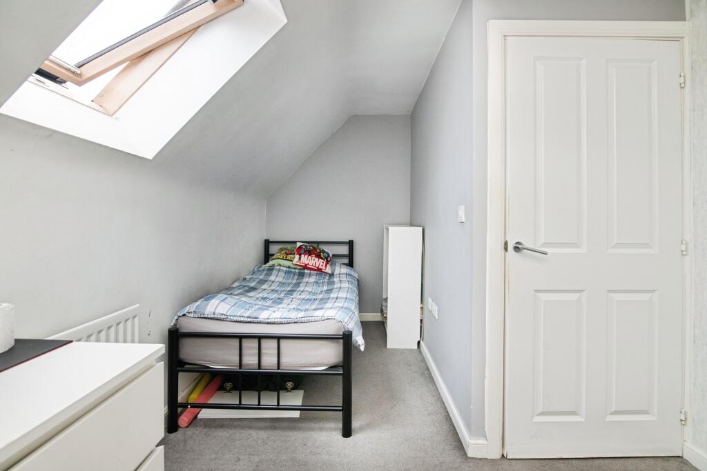 Additional image 7 of Old College Avenue, Oldbury, B68