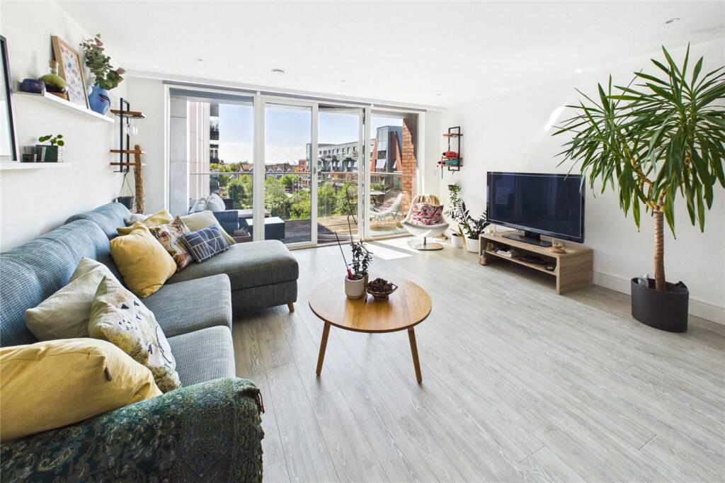 Apartment in London - View 5