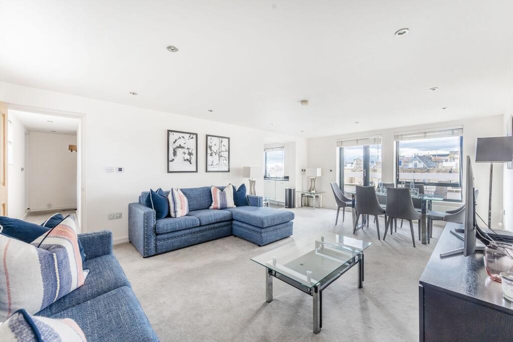 Apartment in London - View 5