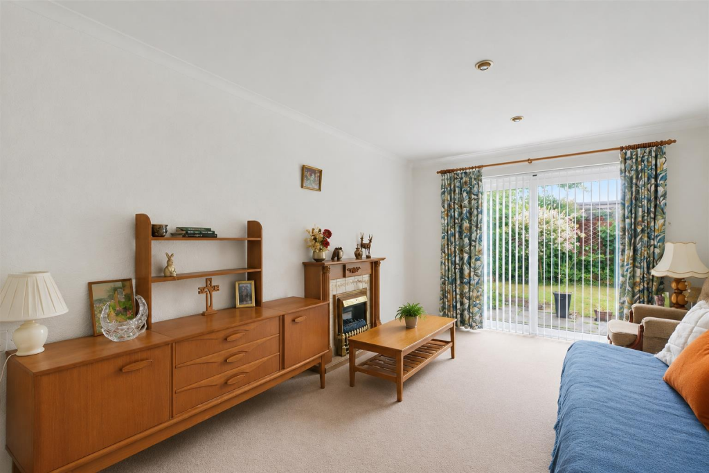 House in Nottingham, Toton - View 2