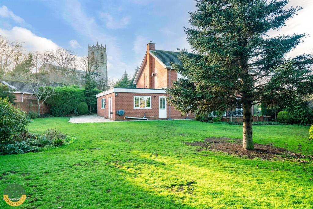 Blyth Hall, Blyth, Worksop photo 4