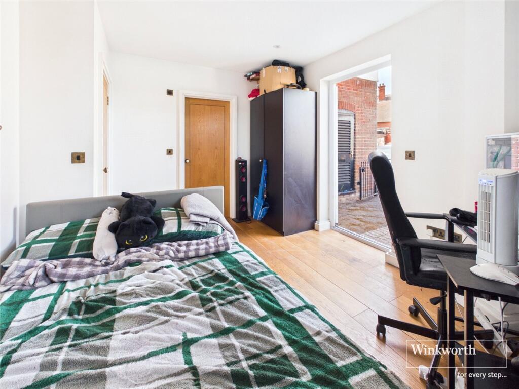 Sundial House, Carnegie Road, Newbury, Berkshire, RG14 - View 5