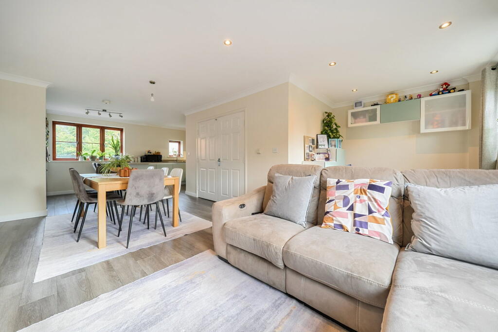 House in Reading - View 5