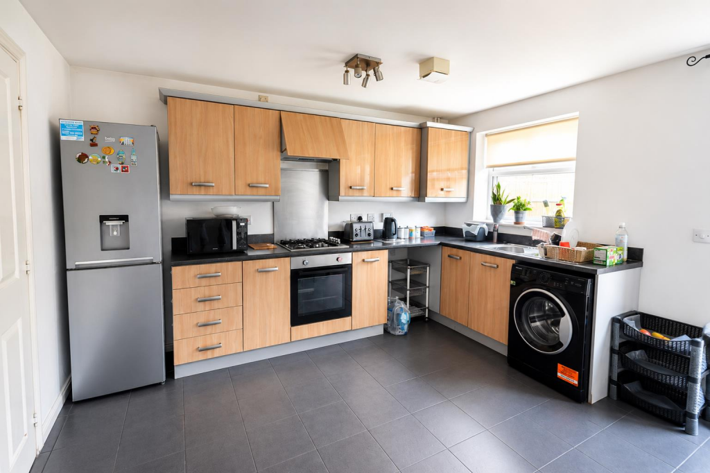 House in Great Oakley, Danesholme - View 2