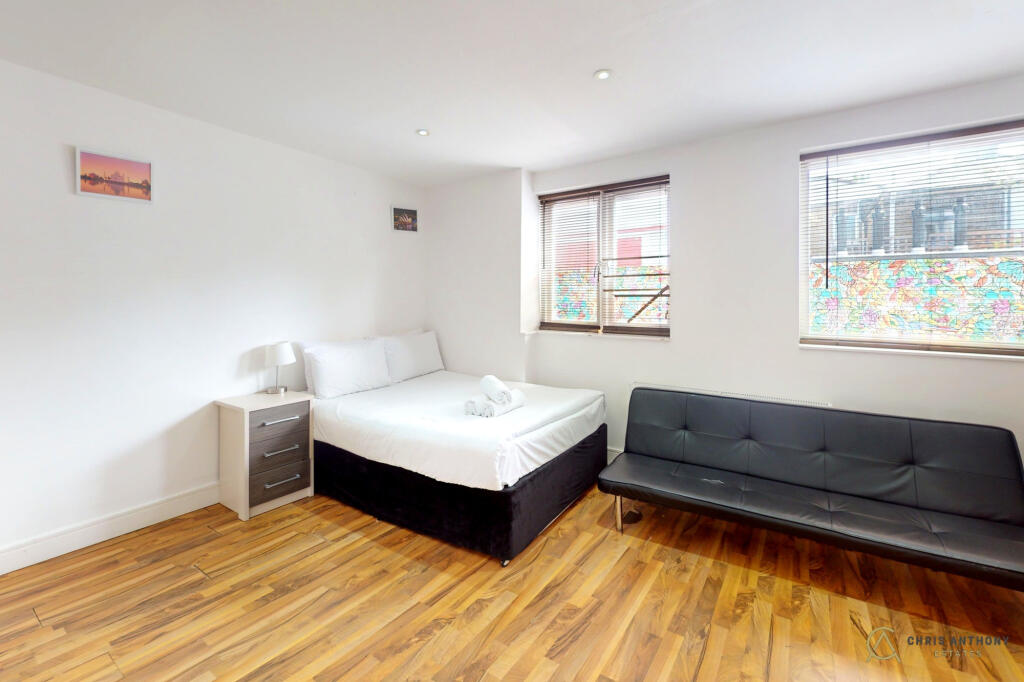Studio flat for rent
