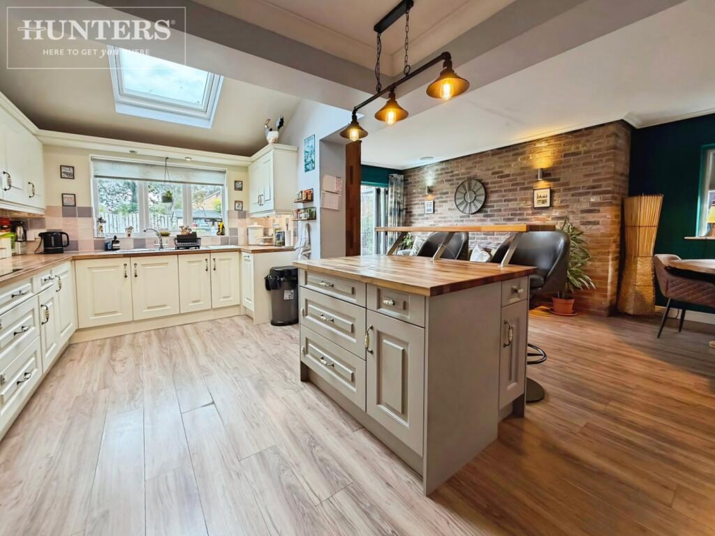 House in Barnsley, South Yorkshire - More