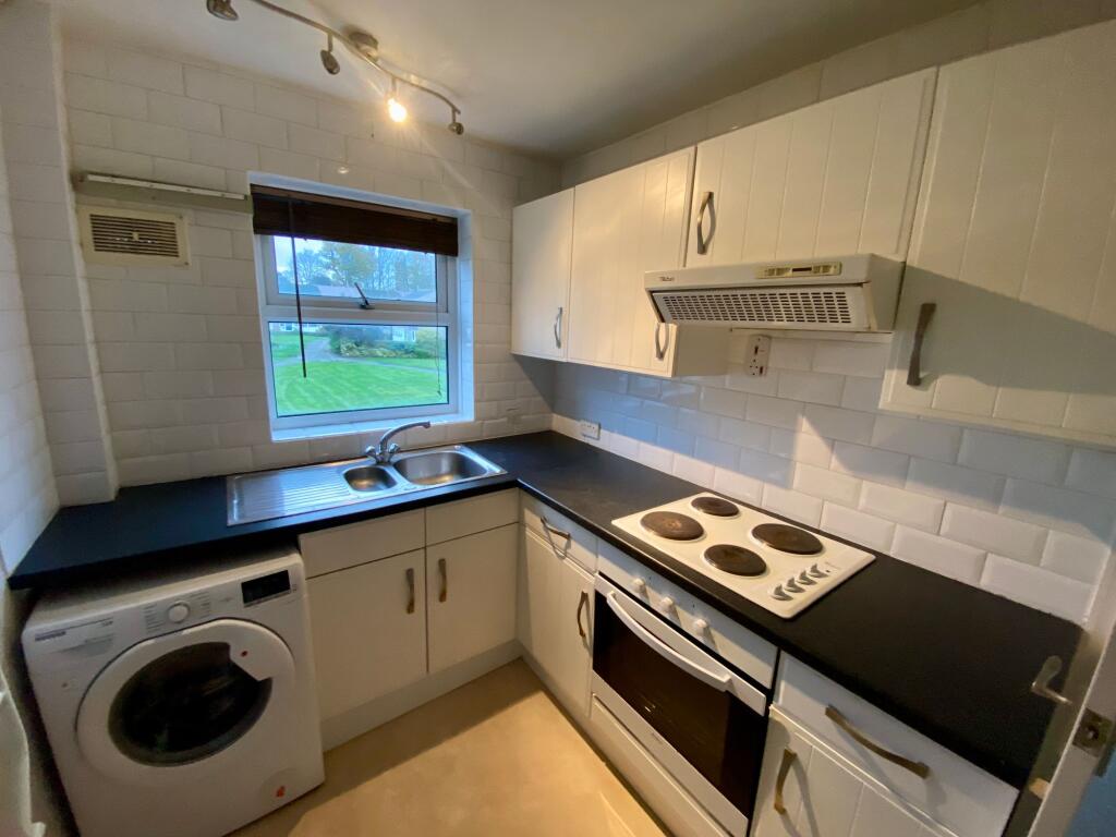 Apartment in Caddington, Central Bedfordshire - More