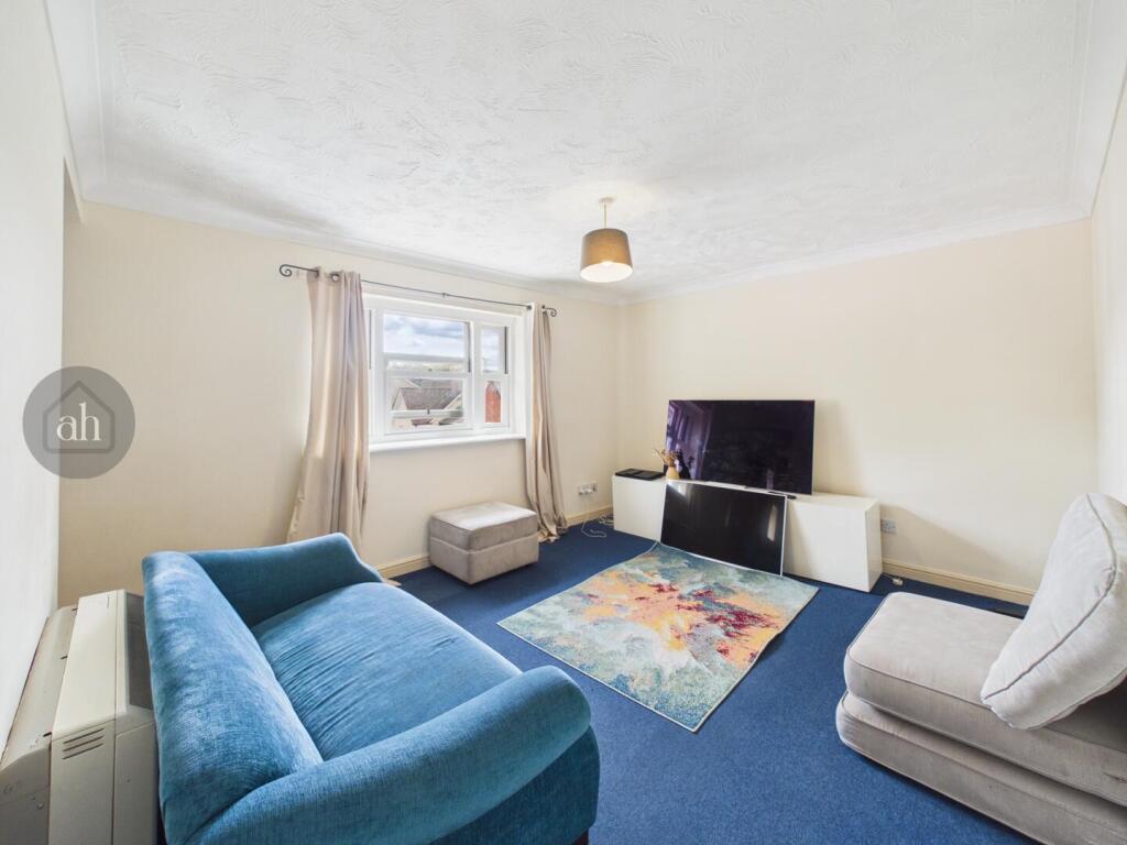 Apartment in West Suffolk, Moreton Hall, Bury St Edmunds - View 4