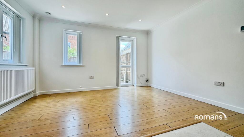 House in Basingstoke and Deane, Little Basing, Riverdene - View 4