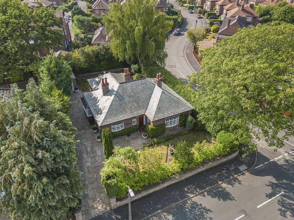 3-bed detached on Clarence Road, Hale, WA15, £900,000
