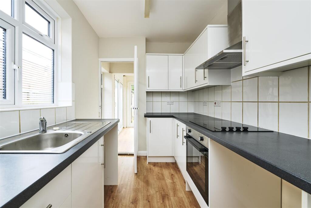House in Higham Ferrers, North Northamptonshire - More
