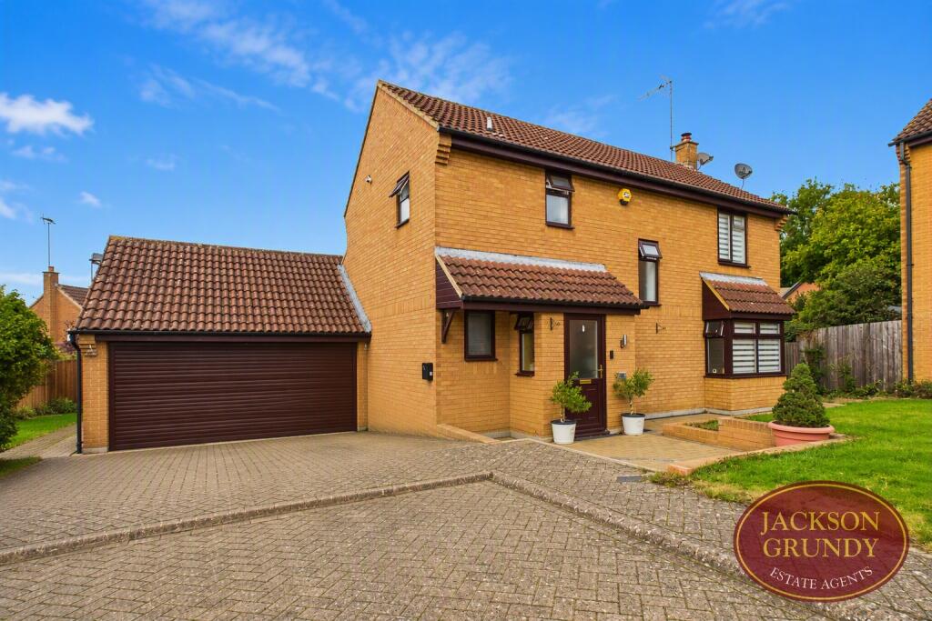 Main image of property: Aviemore Gardens, West Hunsbury, NN4 9XJ