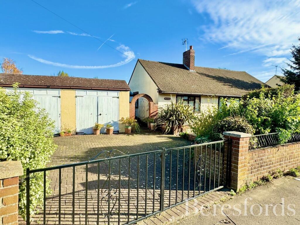 2-bed house on Plume Avenue, Colchester, CO3, £325,000
