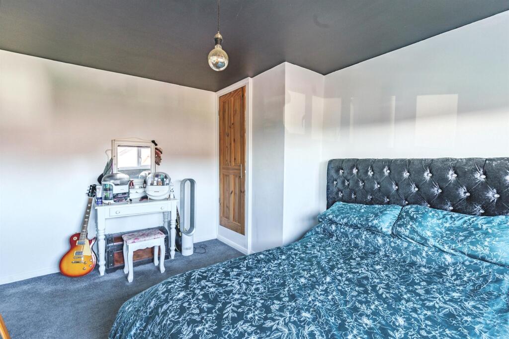 House in Adur, Southwick - More
