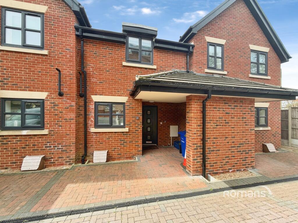 Main image of property: Crescent Drive, Aldershot, Hampshire, GU12