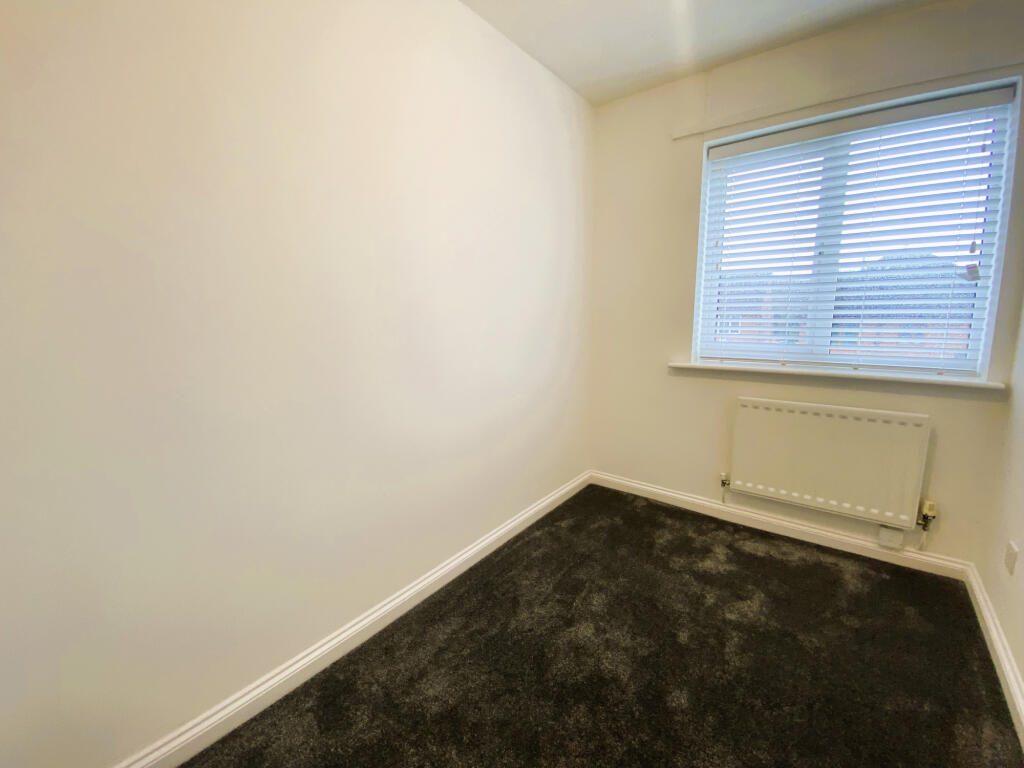 House in Oldham - View 5