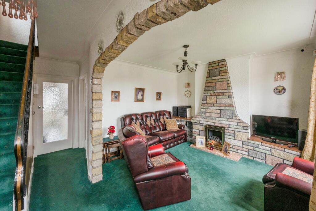 House in Doncaster - View 2