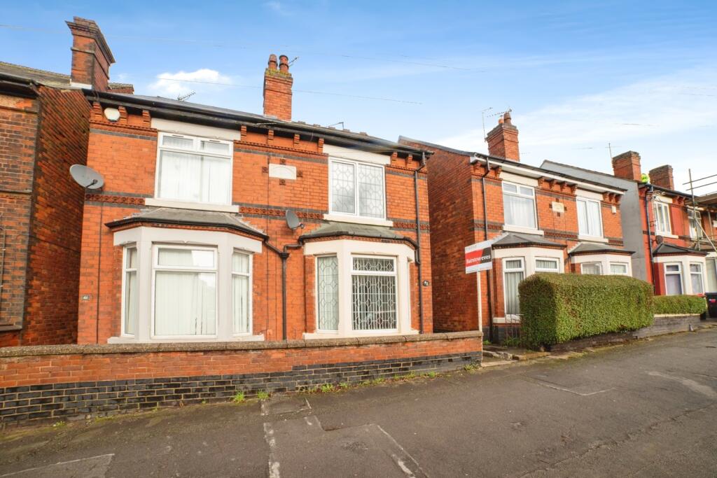 Main image of property: Diamond Avenue, Kirkby-in-Ashfield, Nottingham, Nottinghamshire, NG17
