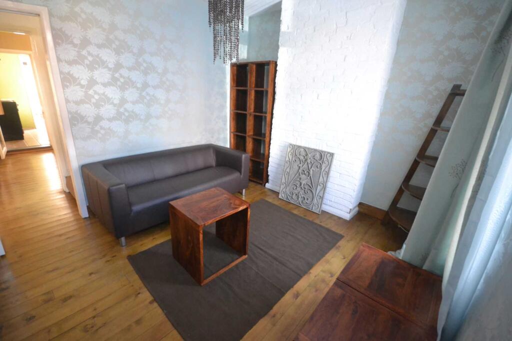 Main image of property: Tuns Hill Cottages, Reading
