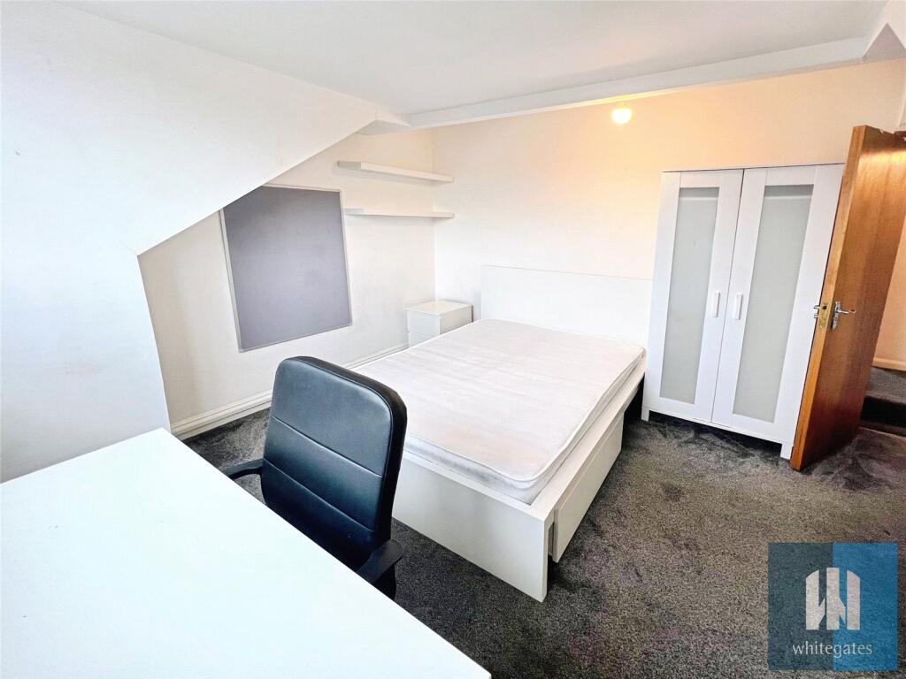 6 bedroom terraced house for rent