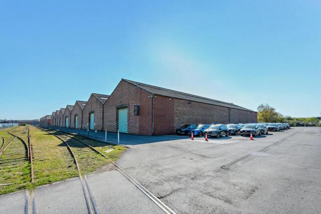 8642883exterior11800.jpg