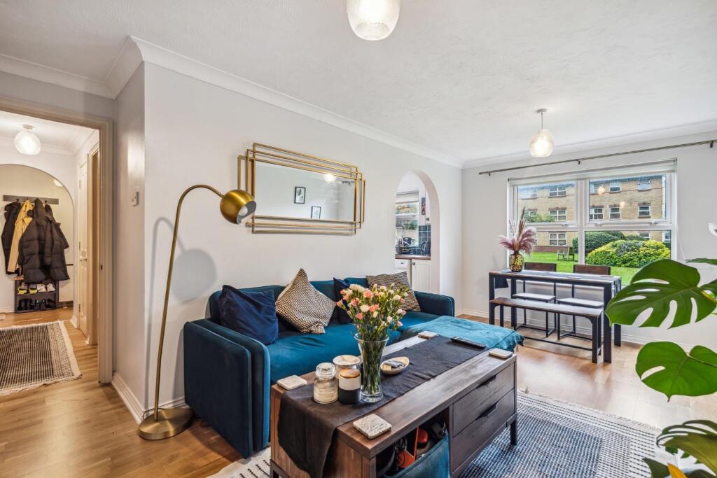 Main image of property: Monmouth Close, Central Chiswick, W4