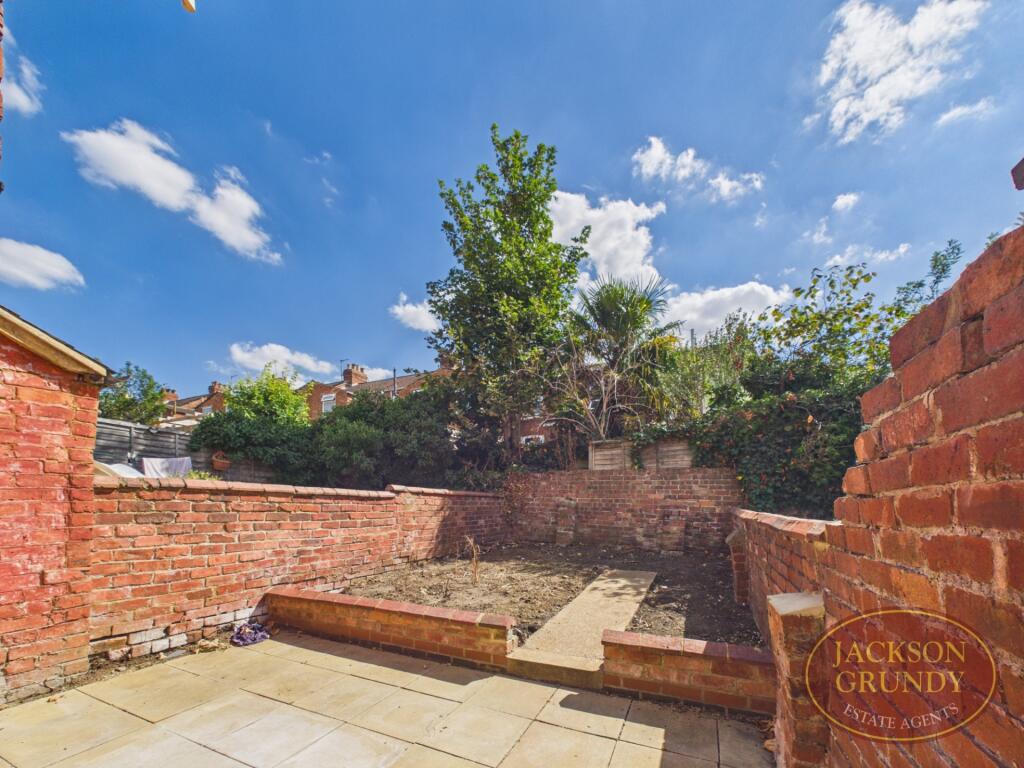 House in Northampton - View 4