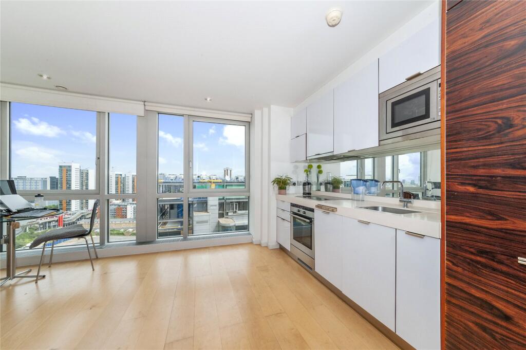 Apartment in London - View 2