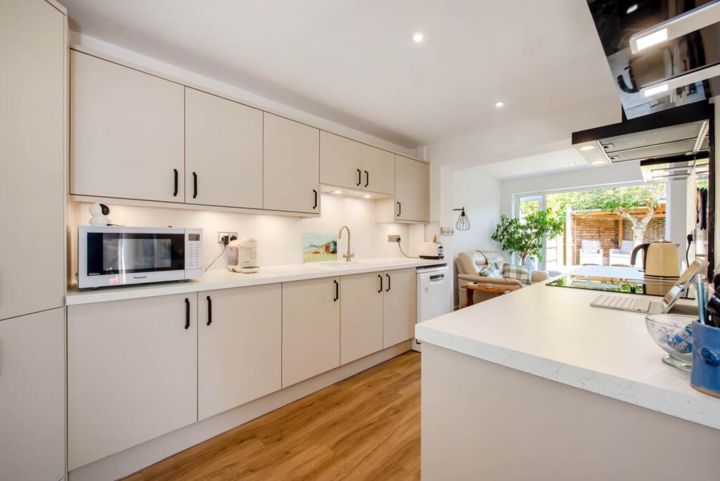 Cakeham Way, West Wittering, West Sussex, PO20 - View 2